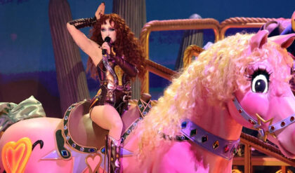 Chappell roans pink pony club lyrics