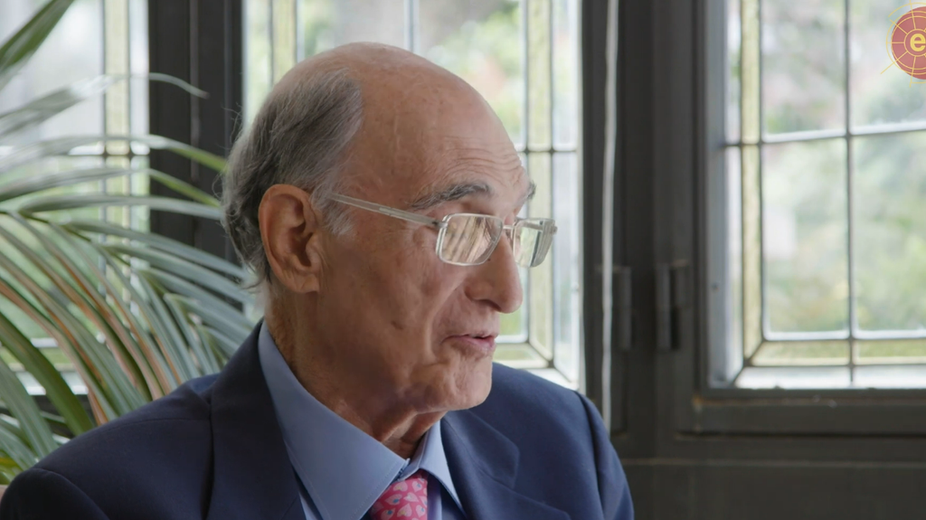 Julián García Vargas: el discreto inspector fiscal que modernizó la sanidad y acortó la temida mili