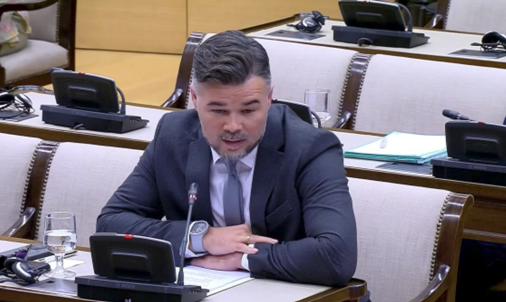 Gabriel Rufián: el portavoz que pone condiciones y no da su brazo a torcer Gabriel Rufián: el portavoz que pone condiciones y no da su brazo a torcer